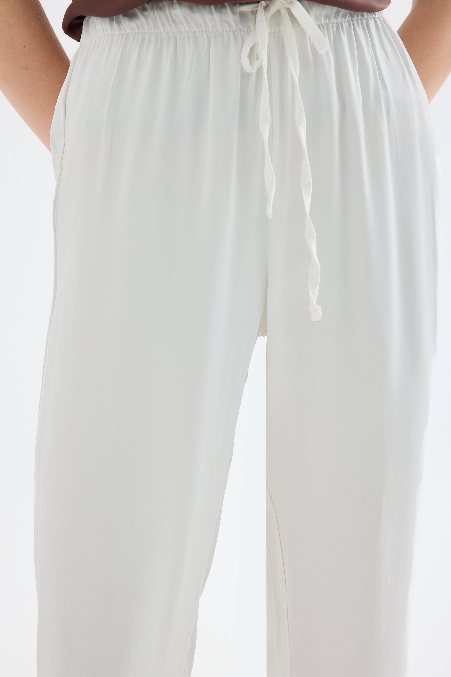 Arden Silk Effect Viskon Karışımlı Pantolon - Beyaz