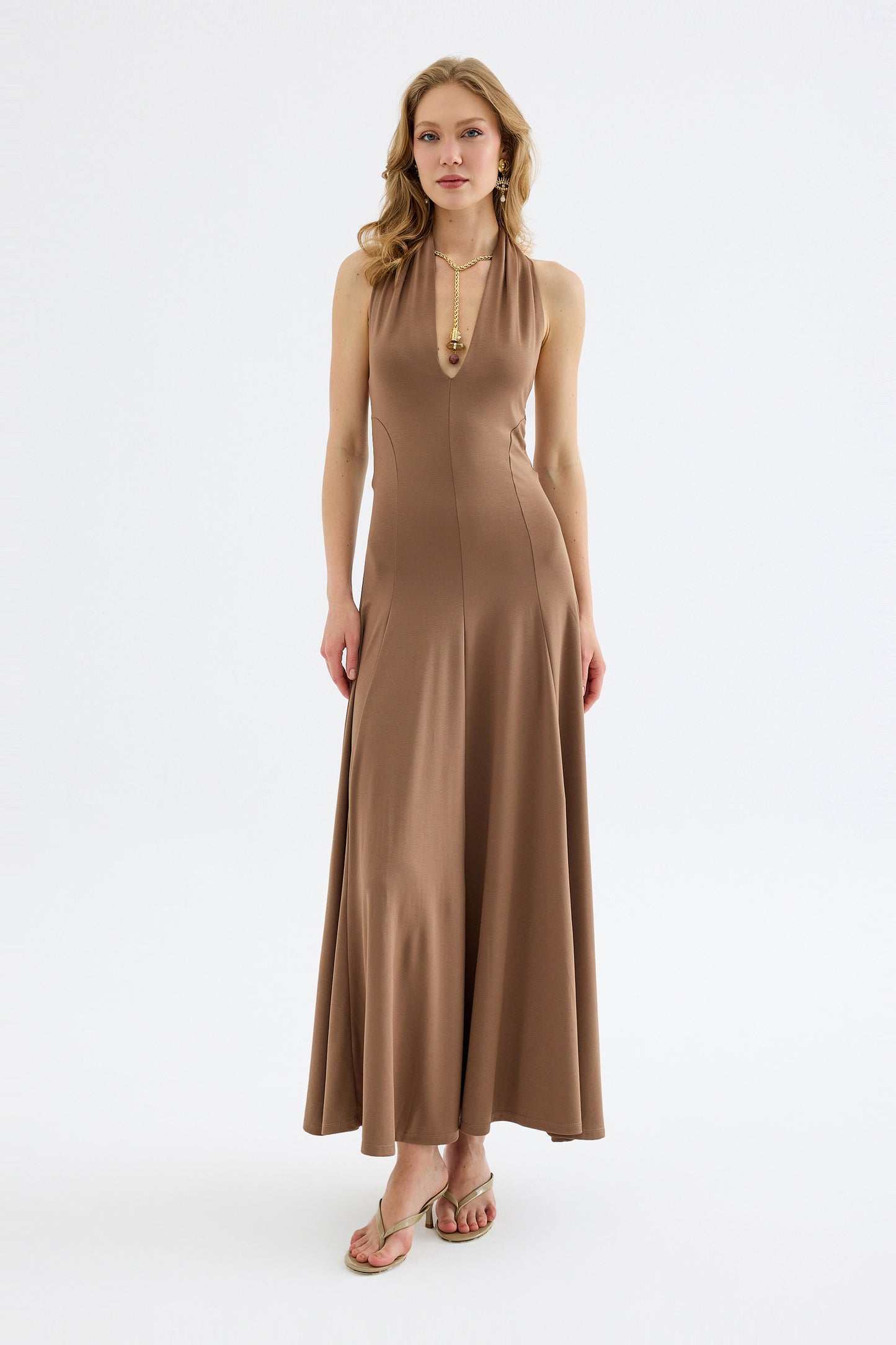 Isolde Viskon Halter Maxi Elbise - Bej